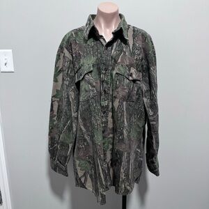 Wolf Mountain Hunting Wear Key Camo Camouflage Button Down Shirt Outdoor Vintage